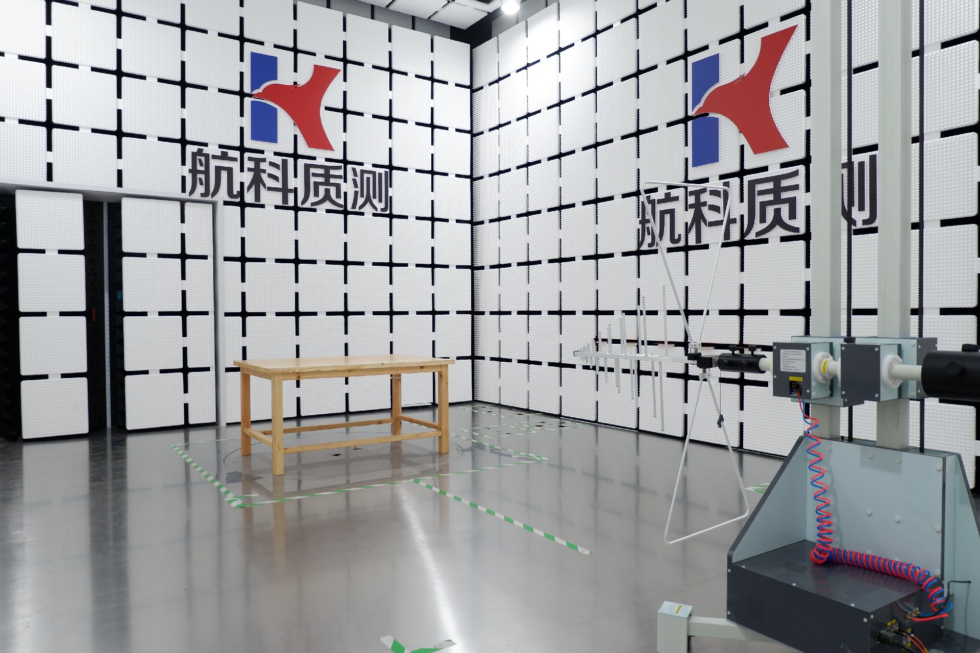 EMC测试设备